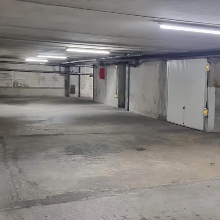 Le Cap St-charles - Spacieux Dernier Etage - Terrasses - Climatisation - Parking Apartment *