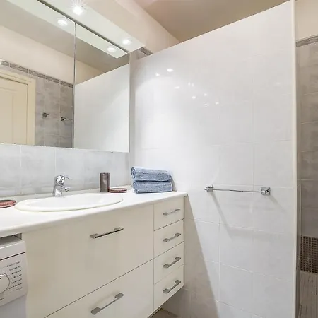 Le Cap St-charles - Spacieux Dernier Etage - Terrasses - Climatisation - Parking * 胡安莱潘