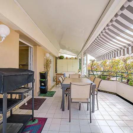 Le Cap St-charles - Spacieux Dernier Etage - Terrasses - Climatisation - Parking 公寓